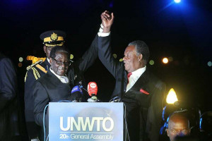 Mugabe blames “West” for false claims of bomb at Victoria Falls