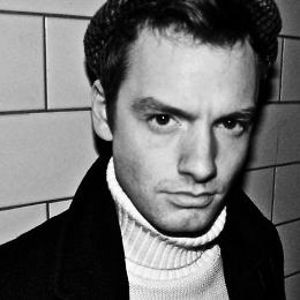 jonathan pryce