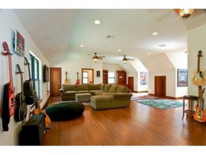 Larry the Cable Guy Estates and Homes ( 1 )