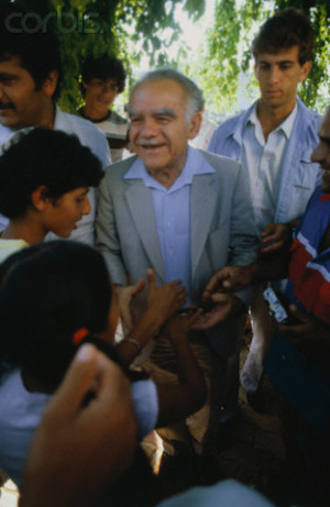 Yitzhak Shamir Campaigning