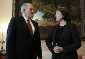 Senate Intelligence Committee Chairman Dianne Feinstein meets with ...