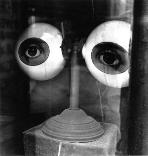 Irving Penn: Optician’s Window (Later Version) , New York, 1942