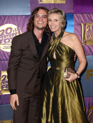 Matthew Gray Gubler Married Fox 2010 golden globes party