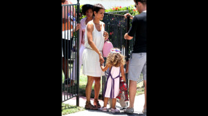 070511 celebs out about halle berry