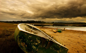... wallpaper, windows wallpaper, old boat 1440 x 900 widescreen