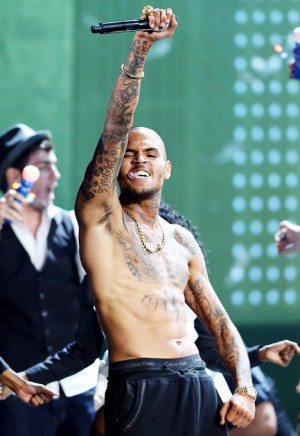 Chris Brown Deletes Twitter After Nasty Feud with Writer Jenny ...