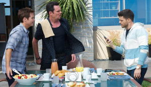 Entourage’ Set Visit: The Boys Are Back, Flubbing Lines at the Beach ...