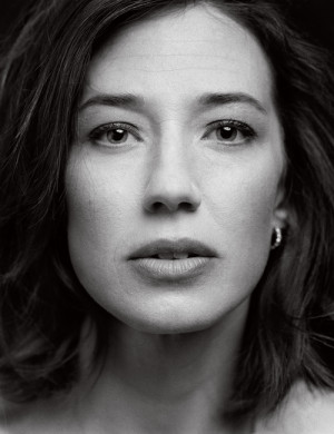actress: carrie coon