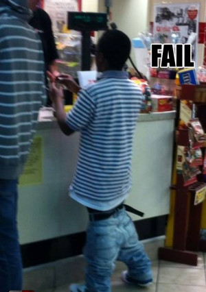 FUNNY AMERICAN BLACKMEN SAGGY PANTS FAIL - FUNNY PICTURES