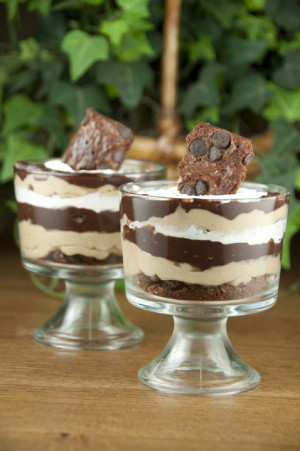 Brownie Brittle Chocolate Peanut Butter Parfaits made with chocolate ...