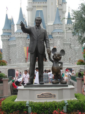 Disney Walt Mickey Statue Disney World