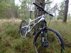 spitfire black banshee home 2013 remedy 8 enough bike mtbr banshee ...