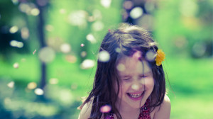 Cute Little Girl Are Happy HD wallpapers - Cute Little Girl Are Happy