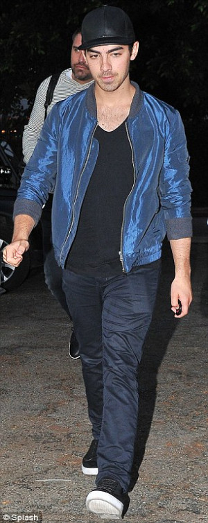 khloe kardashian father roldan