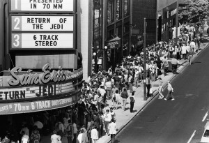Movie fans line up on Philadelphia's Chestnut Street for the premiere ...