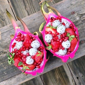 Berry Salad Served in a Dragon Fruit Cleaning Eating Recipe, Fruit ...