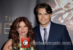 You need to enable Javascript.