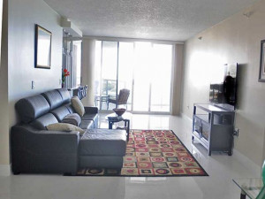 16711 Collins Ave, Sunny Isles Beach, FL 33160