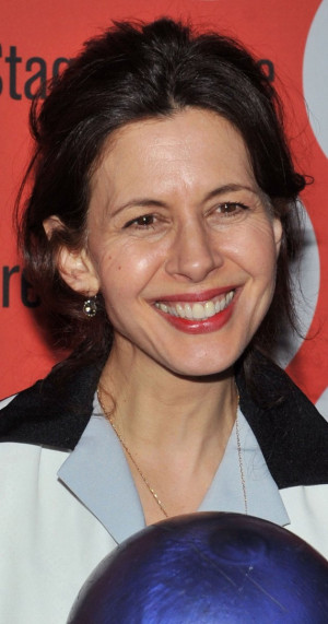 MV5BMTUyNDA3MzUxM15BMl5BanBnXkFtZTcwOTM1NTQ0NA@@._V1_SY1200_CR77,0,630 ...