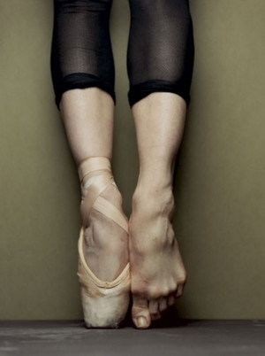 ballet en pointe.jpg (680×912) #detail #ballet #en pointe