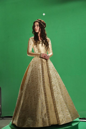 Reign [TV Show] behind the scenes of reign
