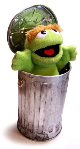 File:Oscar the Grouch & metal trash can.jpg