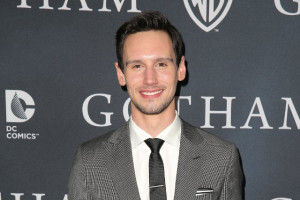Cory Michael Smith at event of Gotham 2014