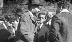 Le sociologue Max Weber en 1971. Les manuscrits, datés de 1911-1913 ...