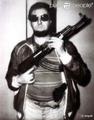 ... est le fondateur du célèbre groupe de rap américain Public Enemy