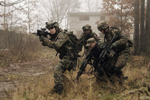 Marine Force Recon vs Army Rangers