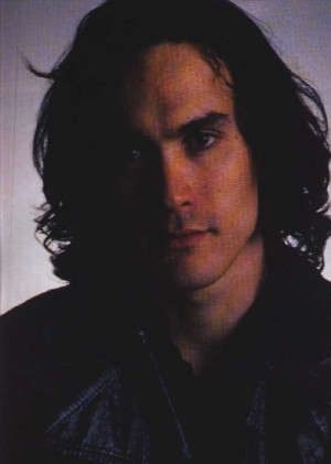 Brandon Lee son of Bruce Lee. Tragic deaths of both father and son ...