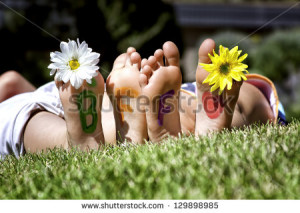 Young girls laying in the grass with daisies in their toes and best ...