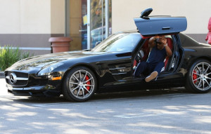 ... : Eddie Murphy and his GF Paige Butcher out for Morning Coffee - 10/5