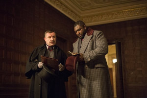 Still of Simon Dutton and Nonso Anozie in Dracula (2013)
