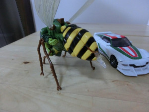 transformers generations 2014 skids and waspinator in hand images