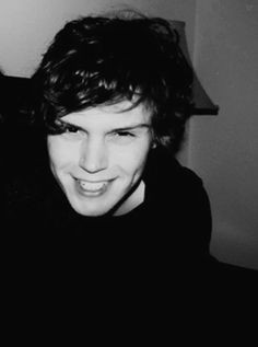 unhealthy obsession with evan/tate/kit/kyle and american horror story
