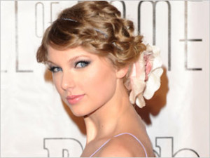 ... ew.comTaylor Swift announces new album, 'Speak Now,' will drop Oct. 25