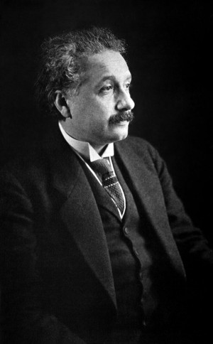 Description Albert Einstein photo 1921.jpg