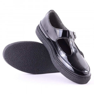 Fred Perry Ronnie Patent Leather Womens Flats in Black Black