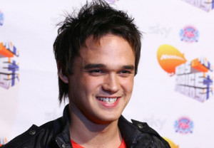 When Gareth Gates topped the charts with Unchained Melody in 2002 aged ...