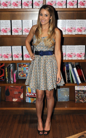 Lauren Conrad (Summer dress) @ Book Signing in Miami 2/10