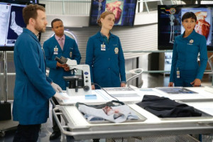 ... , Emily Deschanel, Tamara Taylor and T.J. Thyne in Bones (2005