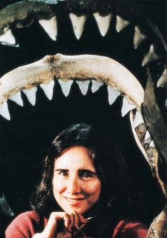 Eugenie Clark | Eugenie Clark and shark jaw.jpg 16-Feb-2010 09:23 1.4M ...