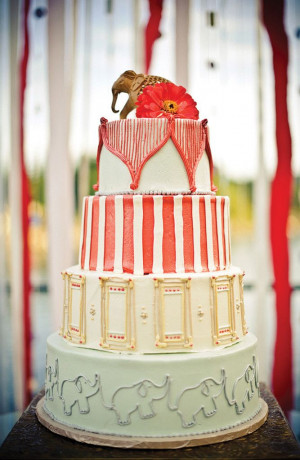 Circus themed wedding cake! – Le Cookie Monkey
