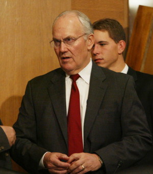 Quotes by Larry Craig