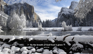 Fresh snowfall on Yosemite Valley and the Merced River in the western ...