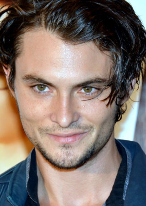 Shiloh_Fernandez_2014.jpg