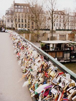 Love Locks on the Seine -by © Julia Caffarena