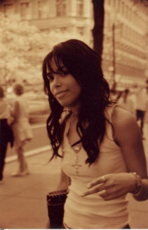 Aaliyah Dana Haughton (January 16, 1979 – August 25, 2001) #beauty