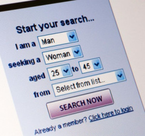 Online Dating Safety Tips for Senior Women